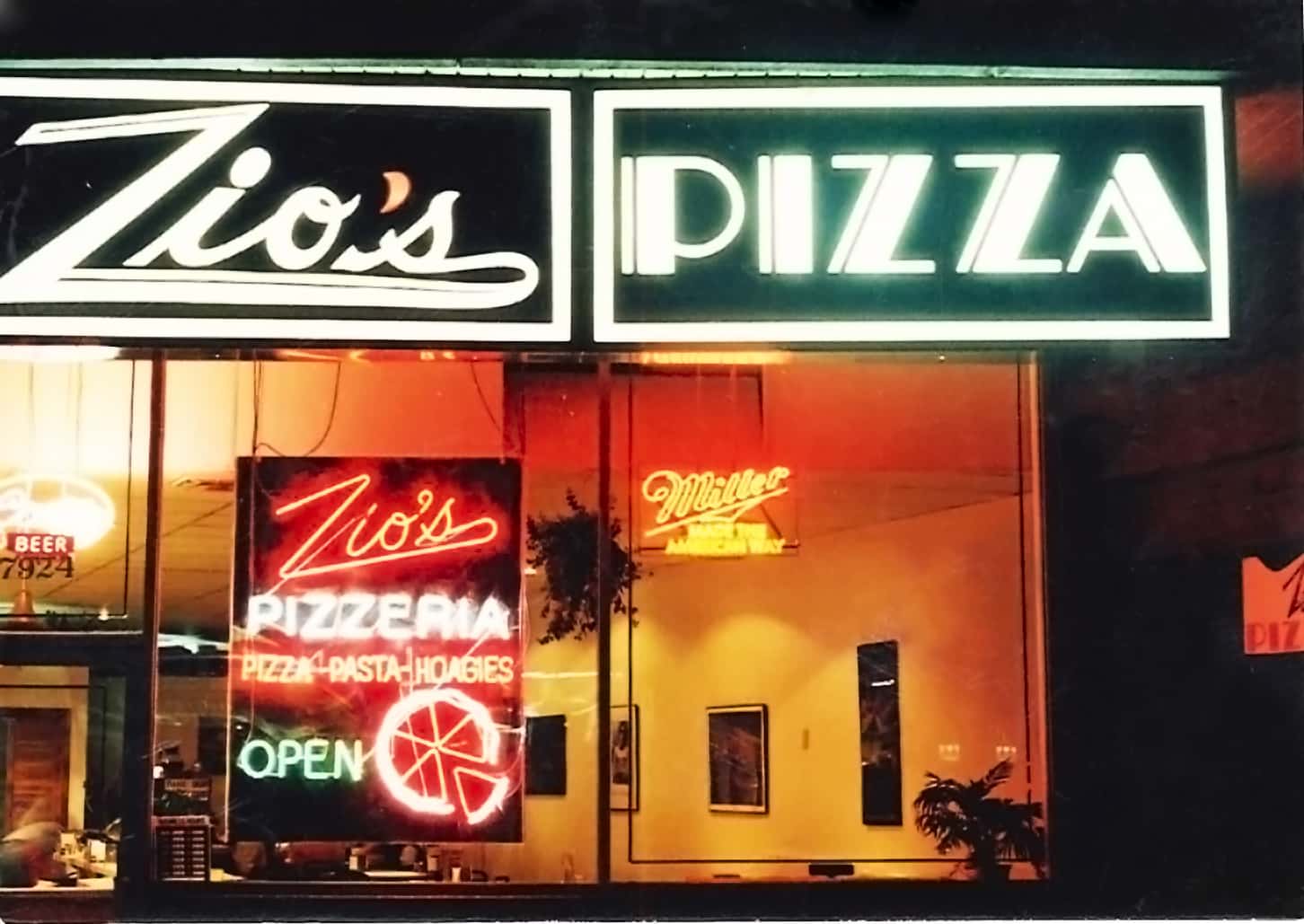Zio's Pizzeria History